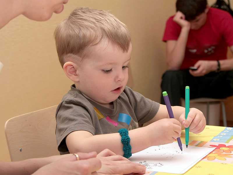 Занятия с нейропсихологом для детей: один шаг к развитию