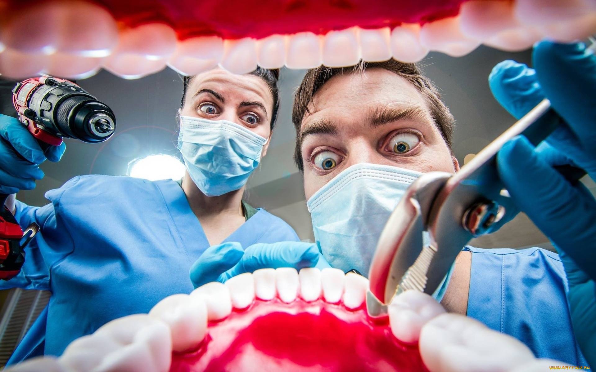 Лечение зубов лазером: Будущее безболезненной стоматологии наступило