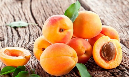 У персиков и абрикосов масса полезных свойств